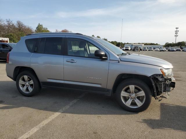 1C4NJDBB9FD316751 - 2015 JEEP COMPASS SPORT SILVER photo 4