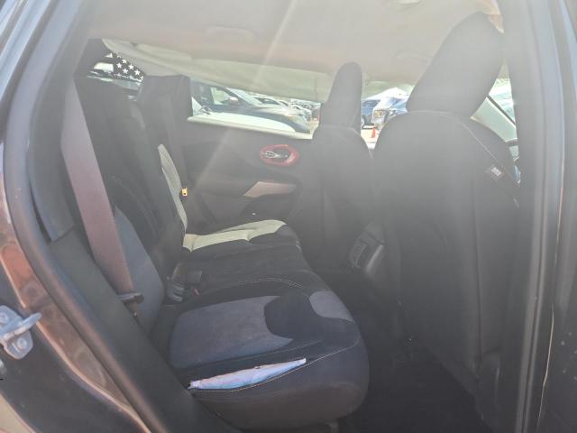 1C4PJLCBXJD589000 - 2018 JEEP CHEROKEE LATITUDE GRAY photo 11