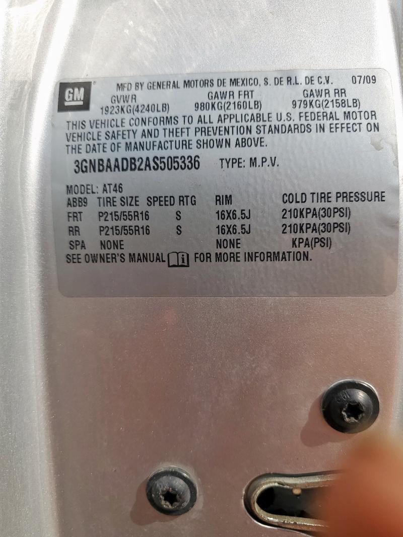 3GNBAADB2AS505336 - 2010 CHEVROLET HHR LS SILVER photo 13