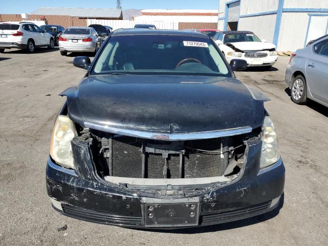 1G6KD57928U107198 - 2008 CADILLAC DTS BLACK photo 5