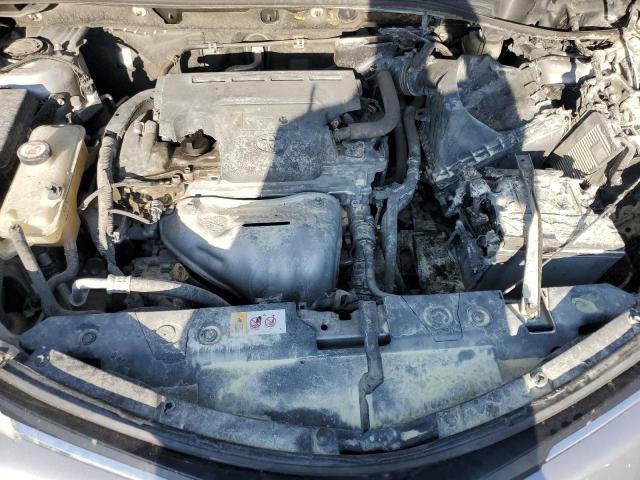 JTMBFREV8JJ195843 - 2018 TOYOTA RAV4 LE SILVER photo 11