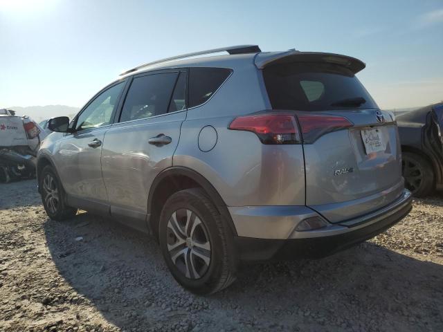 JTMBFREV8JJ195843 - 2018 TOYOTA RAV4 LE SILVER photo 2