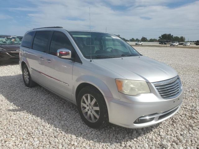 2A4RR8DG4BR655641 - 2011 CHRYSLER TOWN & COU TOURING L SILVER photo 4