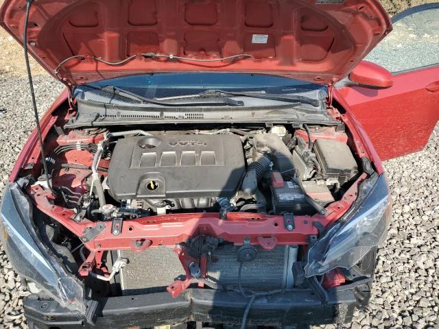 2T1BURHE8JC051691 - 2018 TOYOTA COROLLA L RED photo 11