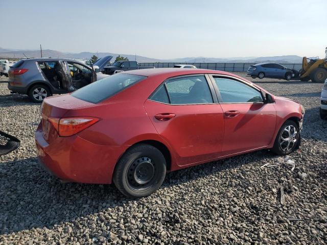 2T1BURHE8JC051691 - 2018 TOYOTA COROLLA L RED photo 3