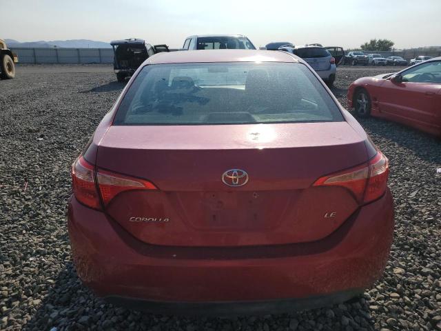 2T1BURHE8JC051691 - 2018 TOYOTA COROLLA L RED photo 6