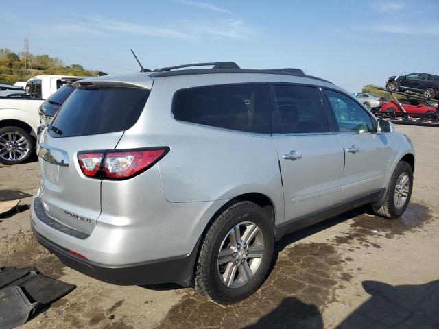 1GNKVHKD5FJ311264 - 2015 CHEVROLET TRAVERSE LT SILVER photo 3