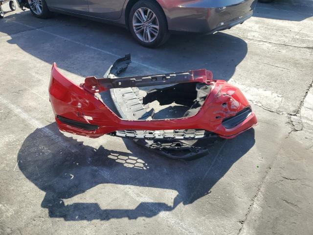 3CZRU5H32JM715412 - 2018 HONDA HR-V LX RED photo 12