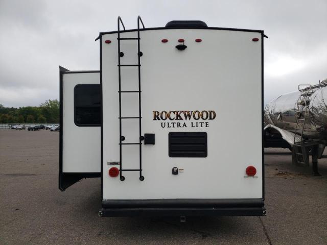 4X4FRLE26K1887137 - 2019 FOREST RIVER ROCKWOOD 2881S 白色 照片 8