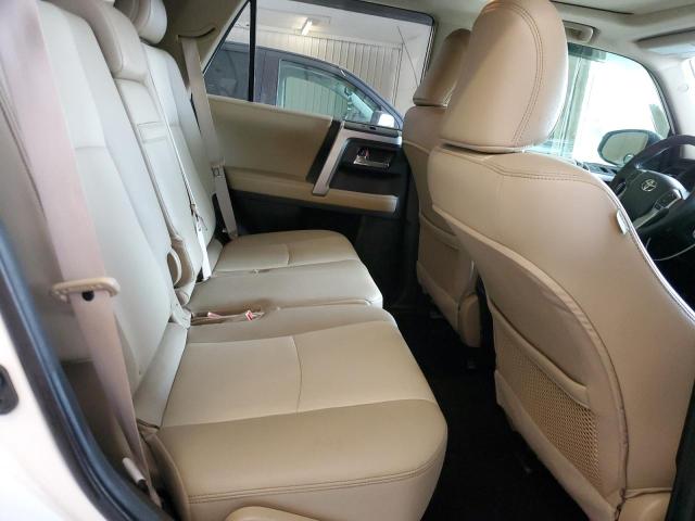 JTEBU5JR5G5308278 - 2016 TOYOTA 4RUNNER SR5/SR5 PREMIUM 白色 照片 11