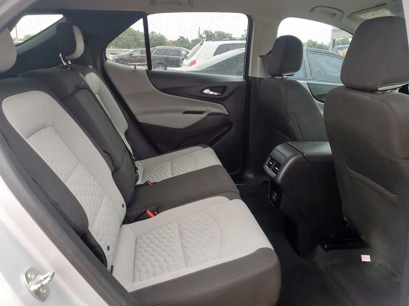 2GNAXLEX2K6139118 - 2019 CHEVROLET EQUINOX LT SILVER photo 11