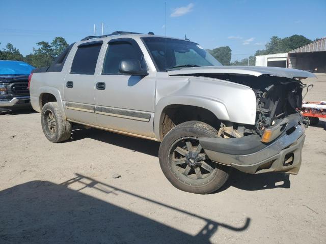 3GNEC12ZX5G180404 - 2005 CHEVROLET AVALANCHE C1500 GOLD photo 4