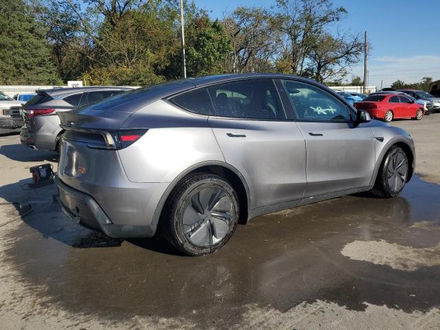 7SAYGDEE6TF326131 - 2026 TESLA MODEL Y GRAY photo 3