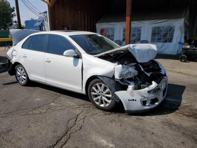3VWRZ7AJ7AM111654 - 2010 VOLKSWAGEN JETTA SE WHITE photo 4