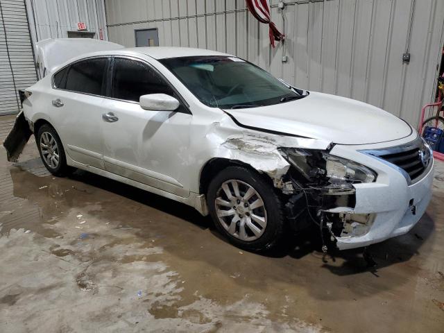 1N4AL3AP2EC194695 - 2014 NISSAN ALTIMA 2.5 WHITE photo 4