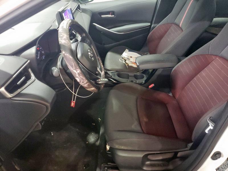 5YFS4MCE1PP162666 - 2023 TOYOTA COROLLA SE Weiß Foto 7