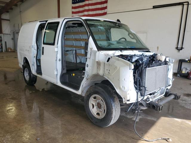 1GCWGAF70M1310133 - 2021 CHEVROLET EXPRESS G2 Ақ фото 4