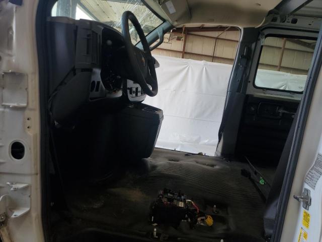 1GCWGAF70M1310133 - 2021 CHEVROLET EXPRESS G2 Ақ фото 7