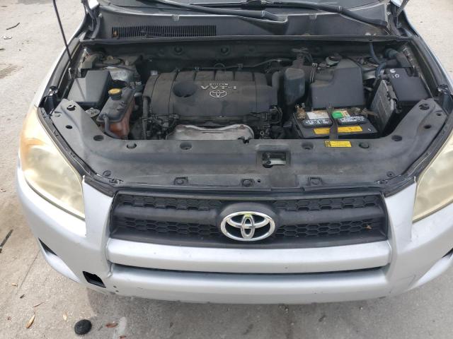 JTMZF33V79D004213 - 2009 TOYOTA RAV4 银色 照片 12