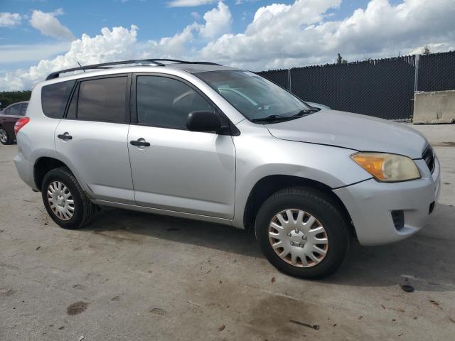 JTMZF33V79D004213 - 2009 TOYOTA RAV4 银色 照片 4