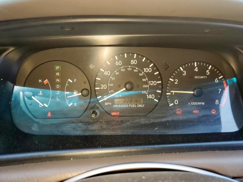 4T1BG28K3WU314521 - 1998 TOYOTA CAMRY CE ბეჟი ფოტო 9