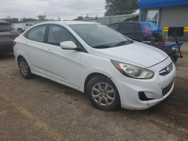 KMHCT4AE8EU693546 - 2014 HYUNDAI ACCENT GLS WHITE photo 4