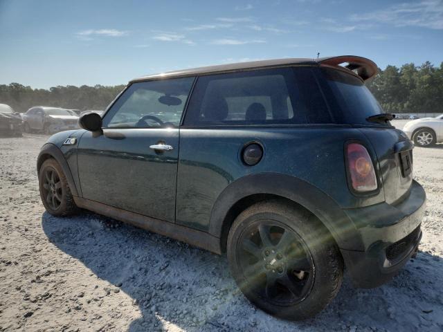 WMWMF7C52ATZ69330 - 2010 MINI COOPER S GREEN photo 2