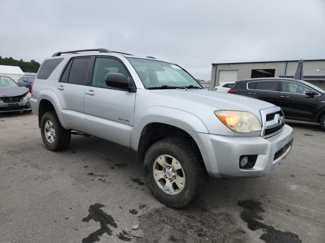 JTEBU14R18K003934 - 2008 TOYOTA 4RUNNER SR5 Silber Foto 4