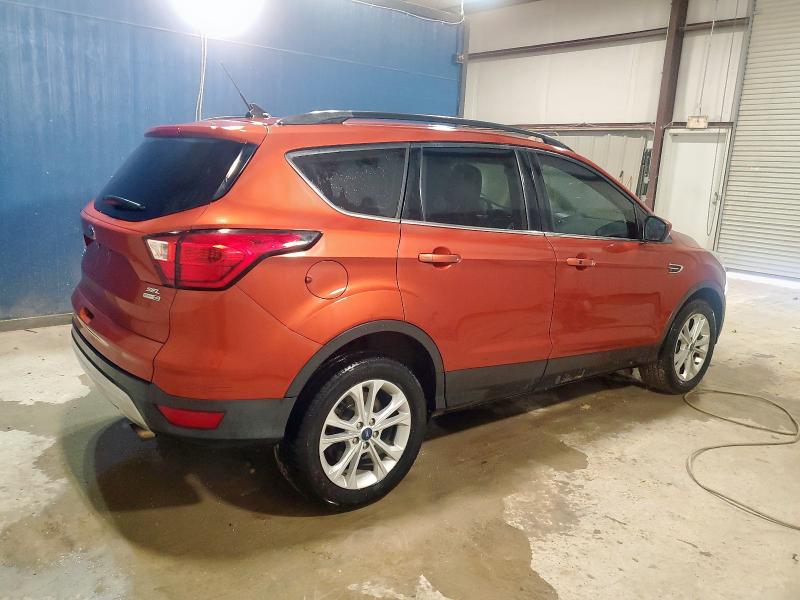 1FMCU9HD4KUC08712 - 2019 FORD ESCAPE SEL ნარინჯისფერი ფოტო 3