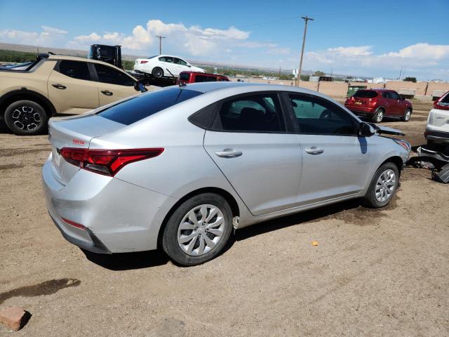 3KPC24A67NE163552 - 2022 HYUNDAI ACCENT SE 银色 照片 3