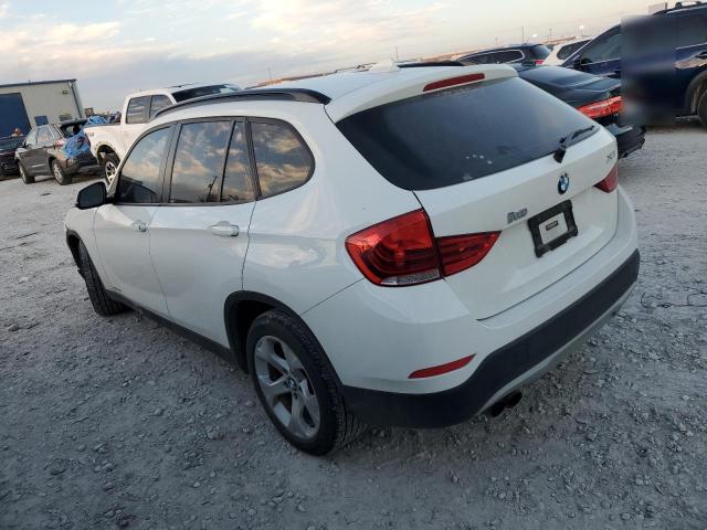 WBAVM1C59FV498327 - 2015 BMW X1 SDRIVE28I WHITE photo 2