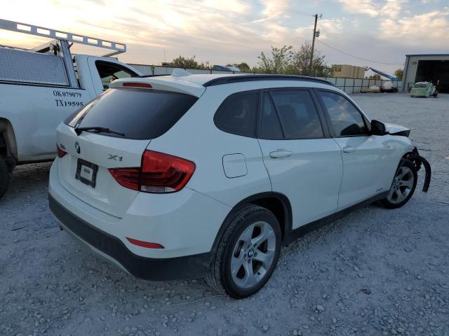 WBAVM1C59FV498327 - 2015 BMW X1 SDRIVE28I WHITE photo 3