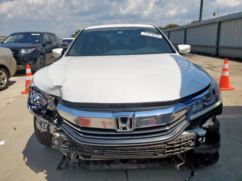 1HGCR2F53GA123735 - 2016 HONDA ACCORD SPORT 白色 照片 5