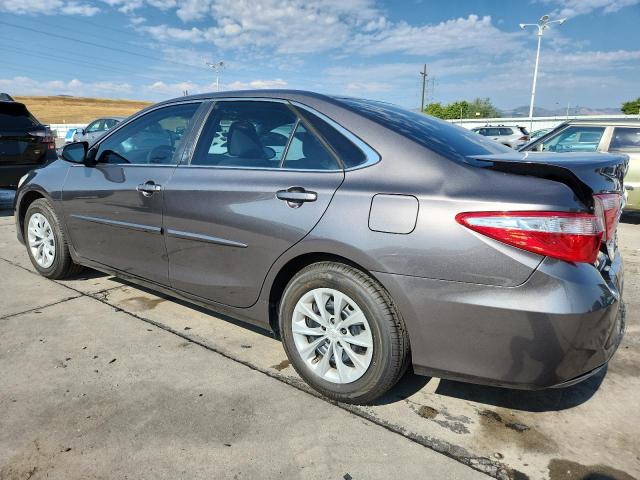 4T1BF1FK1FU045449 - 2015 TOYOTA CAMRY LE 灰色 照片 2