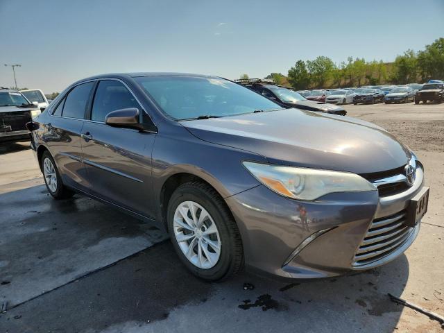 4T1BF1FK1FU045449 - 2015 TOYOTA CAMRY LE 灰色 照片 4