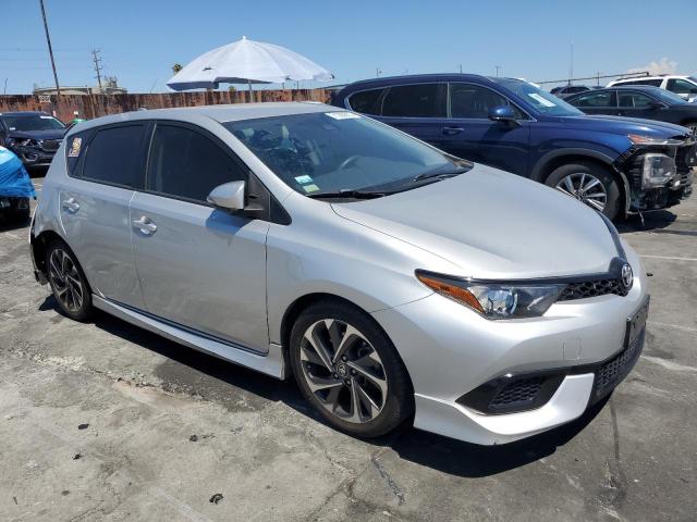 JTNKARJE1HJ535635 - 2017 TOYOTA COROLLA IM SILVER photo 4