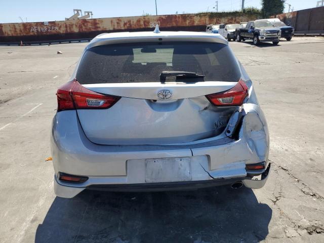 JTNKARJE1HJ535635 - 2017 TOYOTA COROLLA IM SILVER photo 6