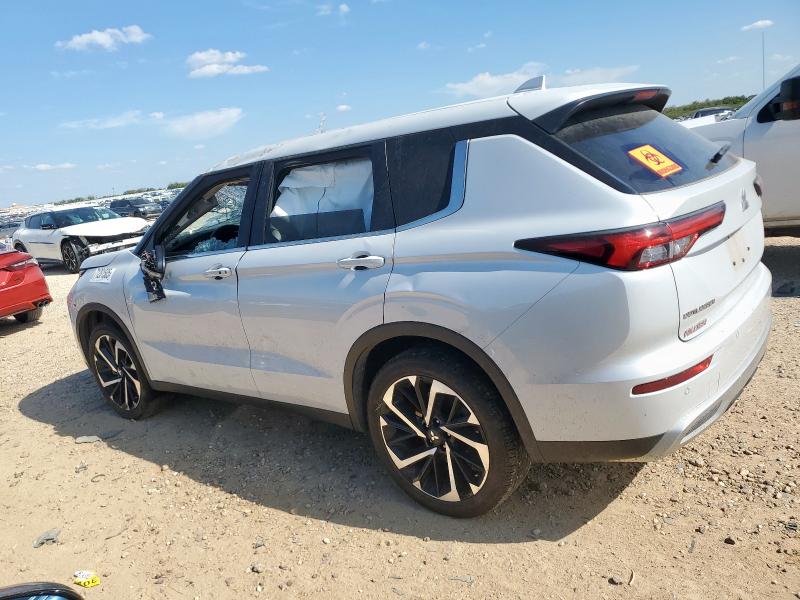 JA4J4VA81RZ020898 - 2024 MITSUBISHI OUTLANDER SE WHITE photo 2