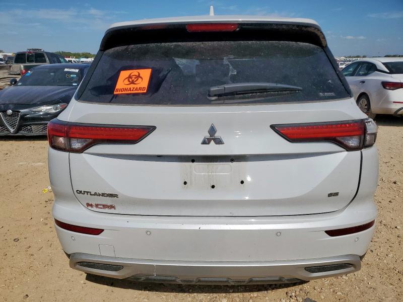 JA4J4VA81RZ020898 - 2024 MITSUBISHI OUTLANDER SE WHITE photo 6