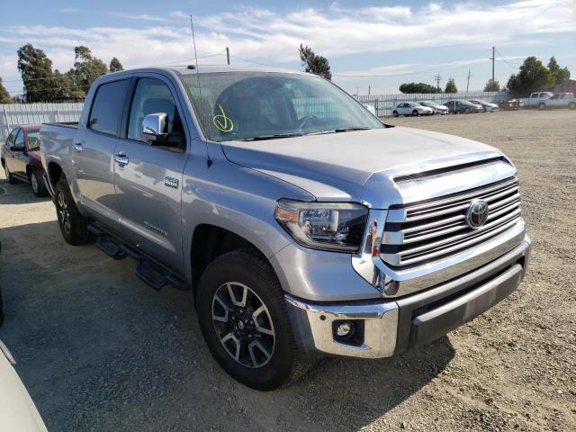 5TFHY5F18JX743958 - 2018 TOYOTA TUNDRA CREWMAX LIMITED SILVER photo 4