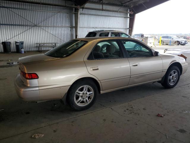 JT2BF22KXW0142892 - 1998 TOYOTA CAMRY CE GOLD photo 3
