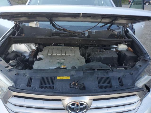 5TDBK3EH4DS255708 - 2013 TOYOTA HIGHLANDER BASE Күміс фото 12