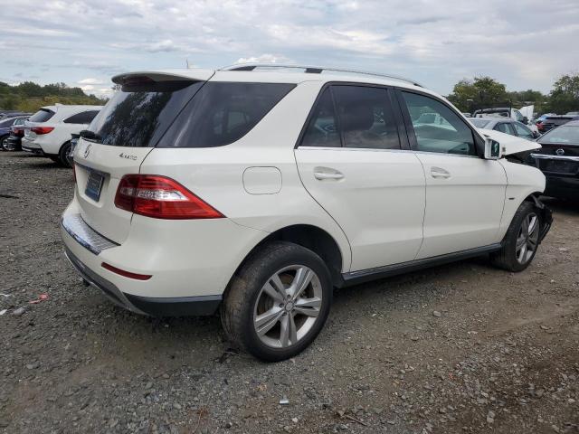 4JGDA5HB9CA041738 - 2012 MERCEDES-BENZ ML 350 4MATIC WHITE photo 3
