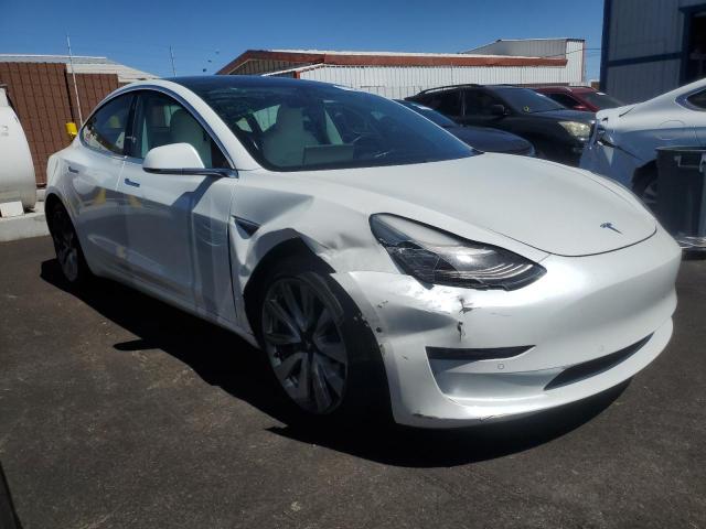 5YJ3E1EA8KF447833 - 2019 TESLA MODEL 3 白色 照片 4