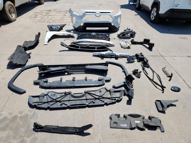 JTMP1RFV0LD529867 - 2020 TOYOTA RAV4 XLE WHITE photo 13