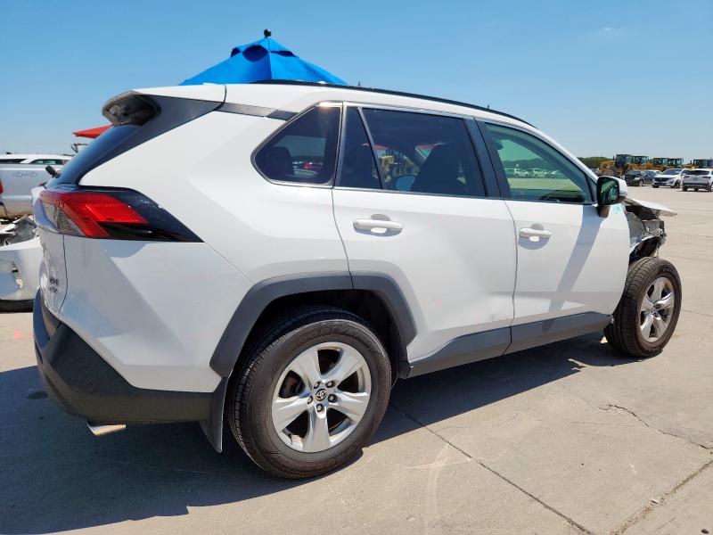 JTMP1RFV0LD529867 - 2020 TOYOTA RAV4 XLE WHITE photo 3