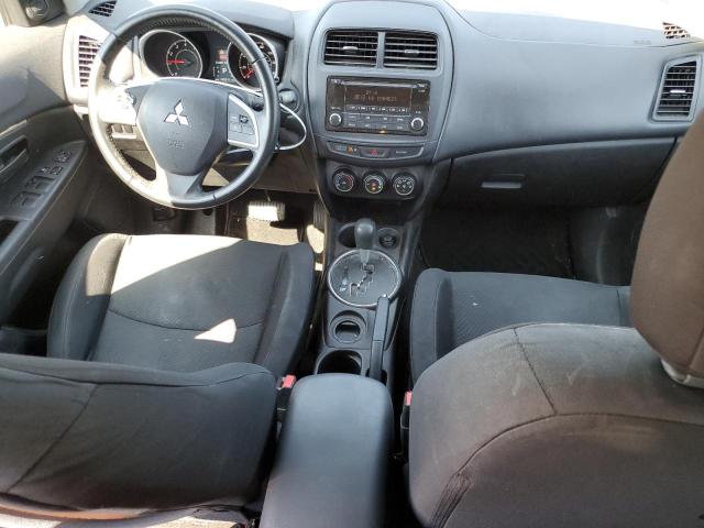 4A4AP3AU8FE024361 - 2015 MITSUBISHI OUTLANDER ES BLUE photo 8