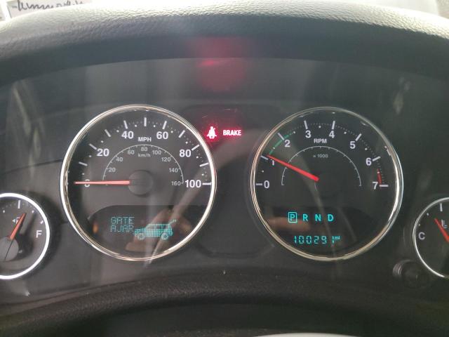 1C4BJWEG4GL305010 - 2016 JEEP WRANGLER U SAHARA BLACK photo 9