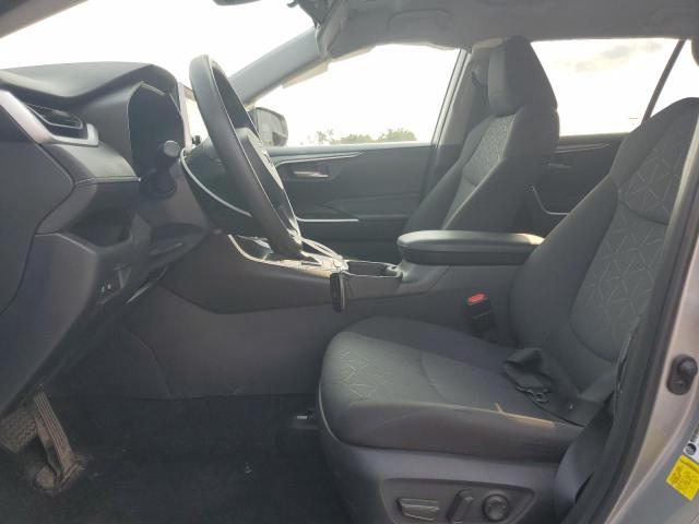 2T3P1RFV3PW372067 - 2023 TOYOTA RAV4 XLE SILVER photo 7