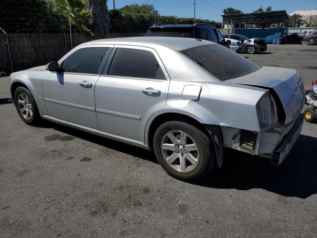 2C3KA53GX6H317806 - 2006 CHRYSLER 300 TOURING SILVER photo 2